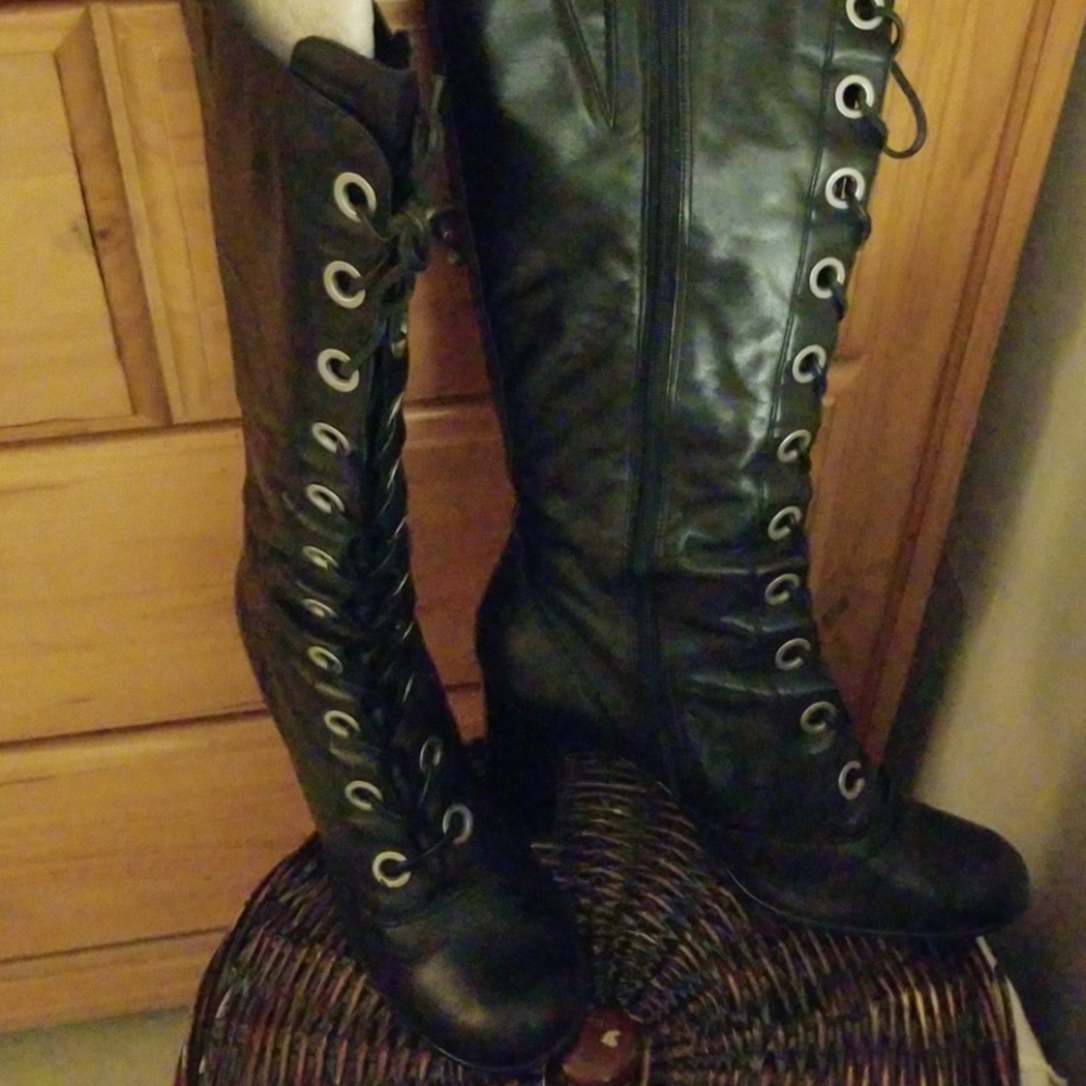 Juliette Lea Black Boots